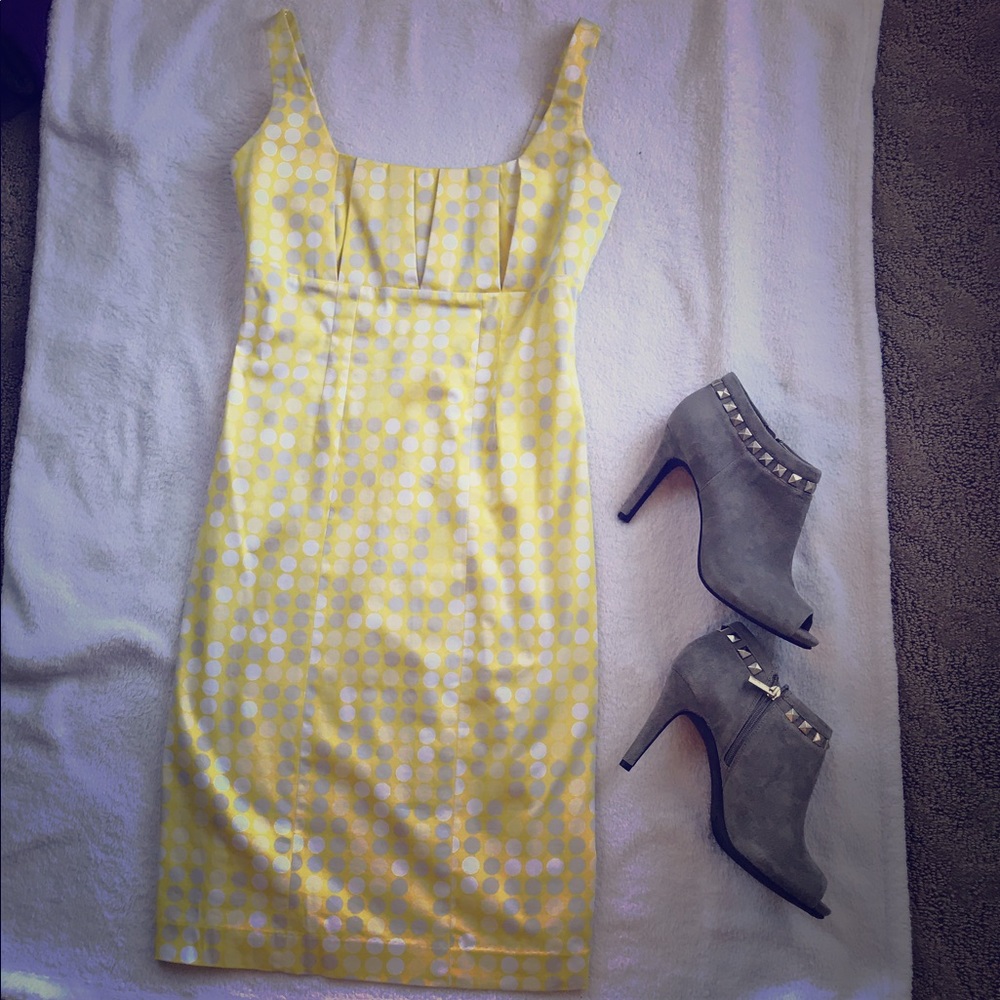 Calvin Klien Yllw/White/gray polka dot dress sz 2